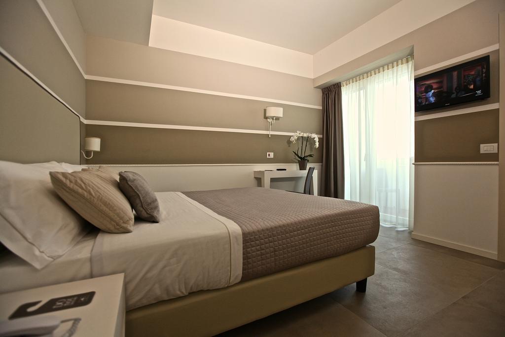 Hotel Ambassador ماروتّا المظهر الخارجي الصورة