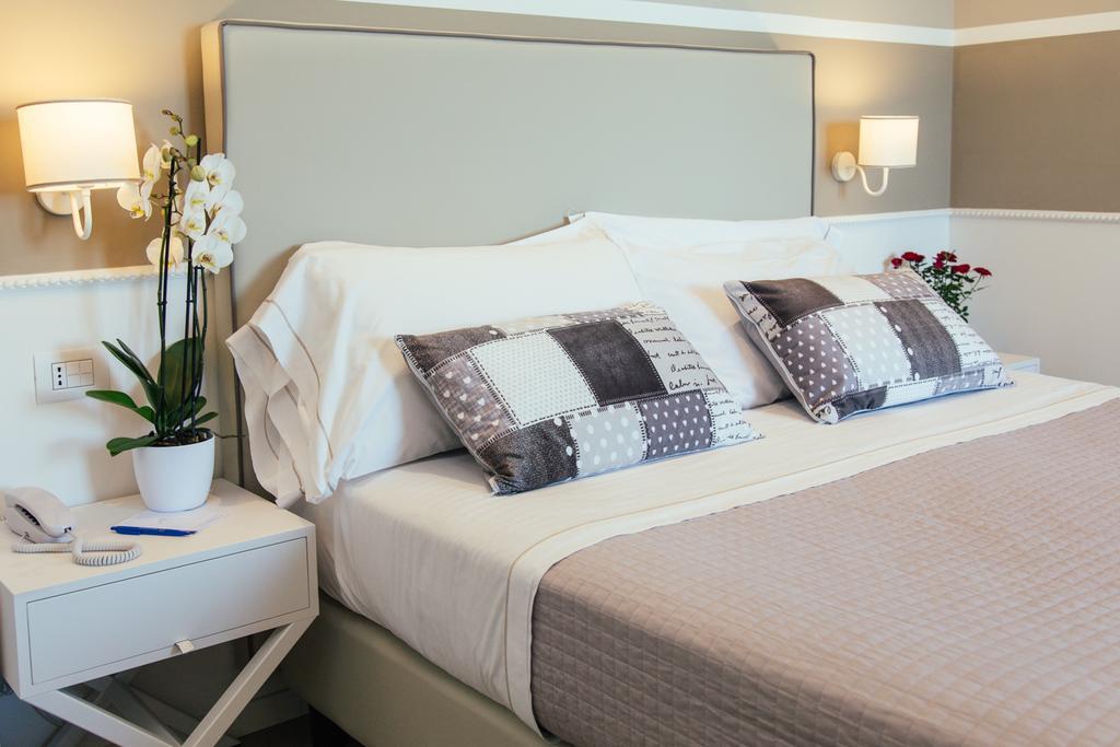 Hotel Ambassador ماروتّا المظهر الخارجي الصورة